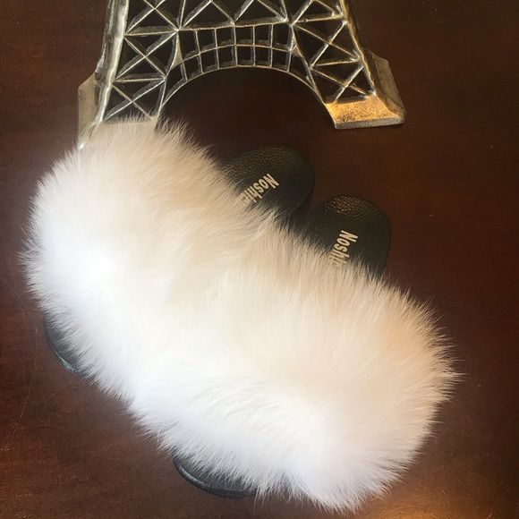 100% Raccoon Fur Slides - Picture 9 of 9